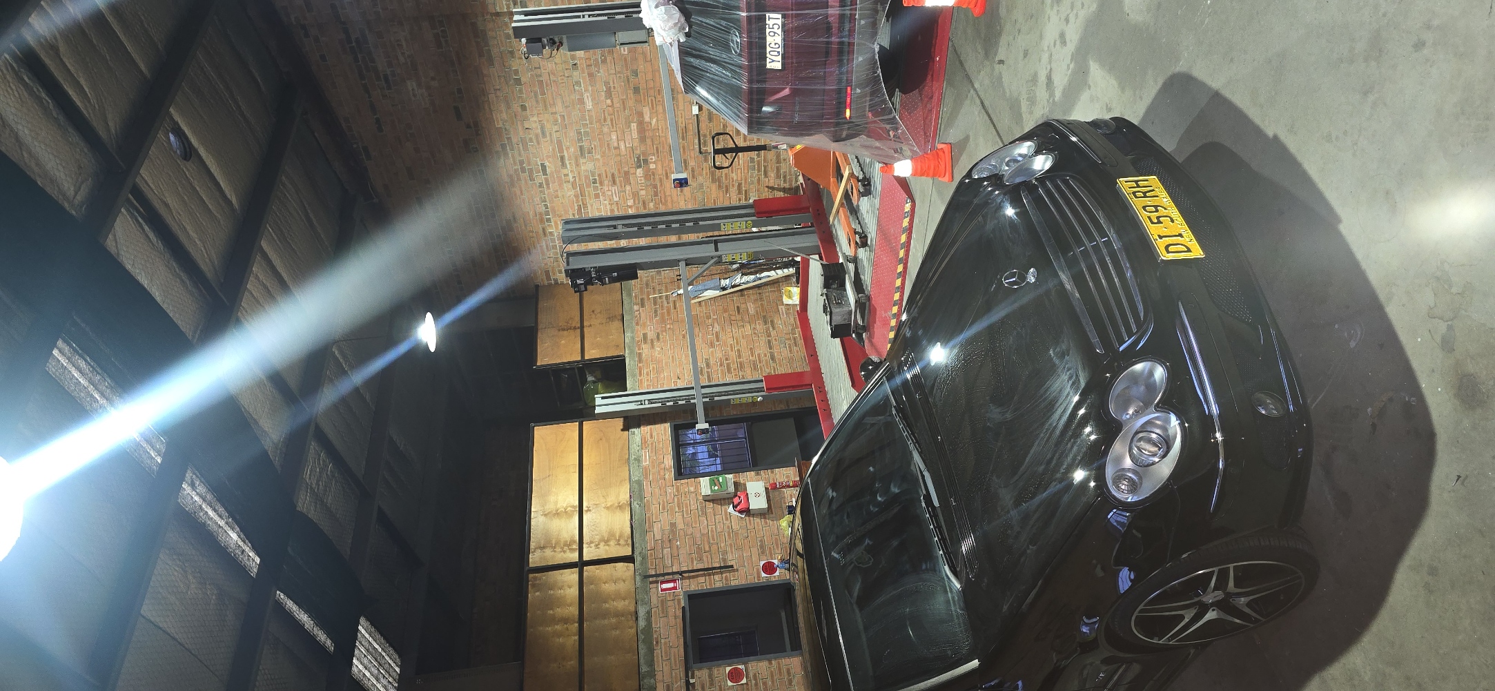 King of Pawn Warehouse Lifts